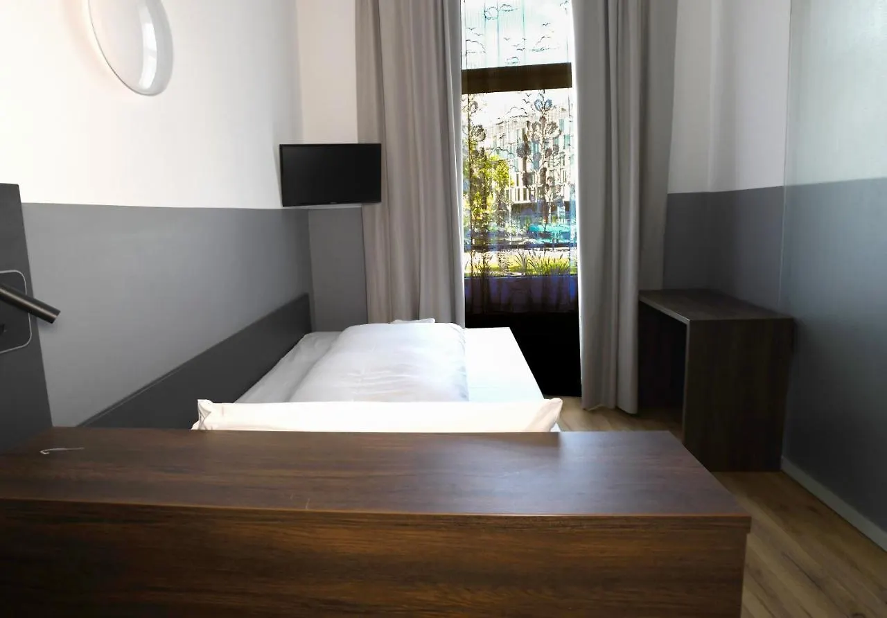 Hotel Apadana Frankfurt Frankfurt am Main