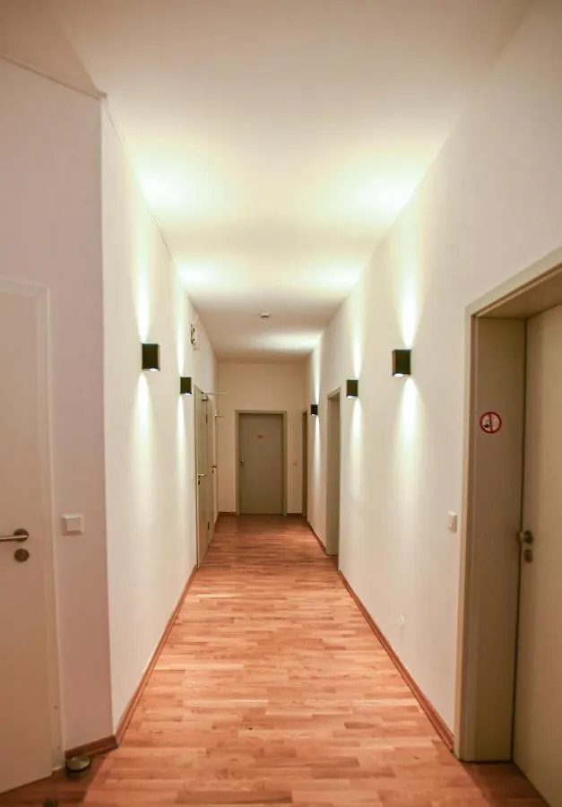 Hotel Apadana Frankfurt Francoforte sul Meno